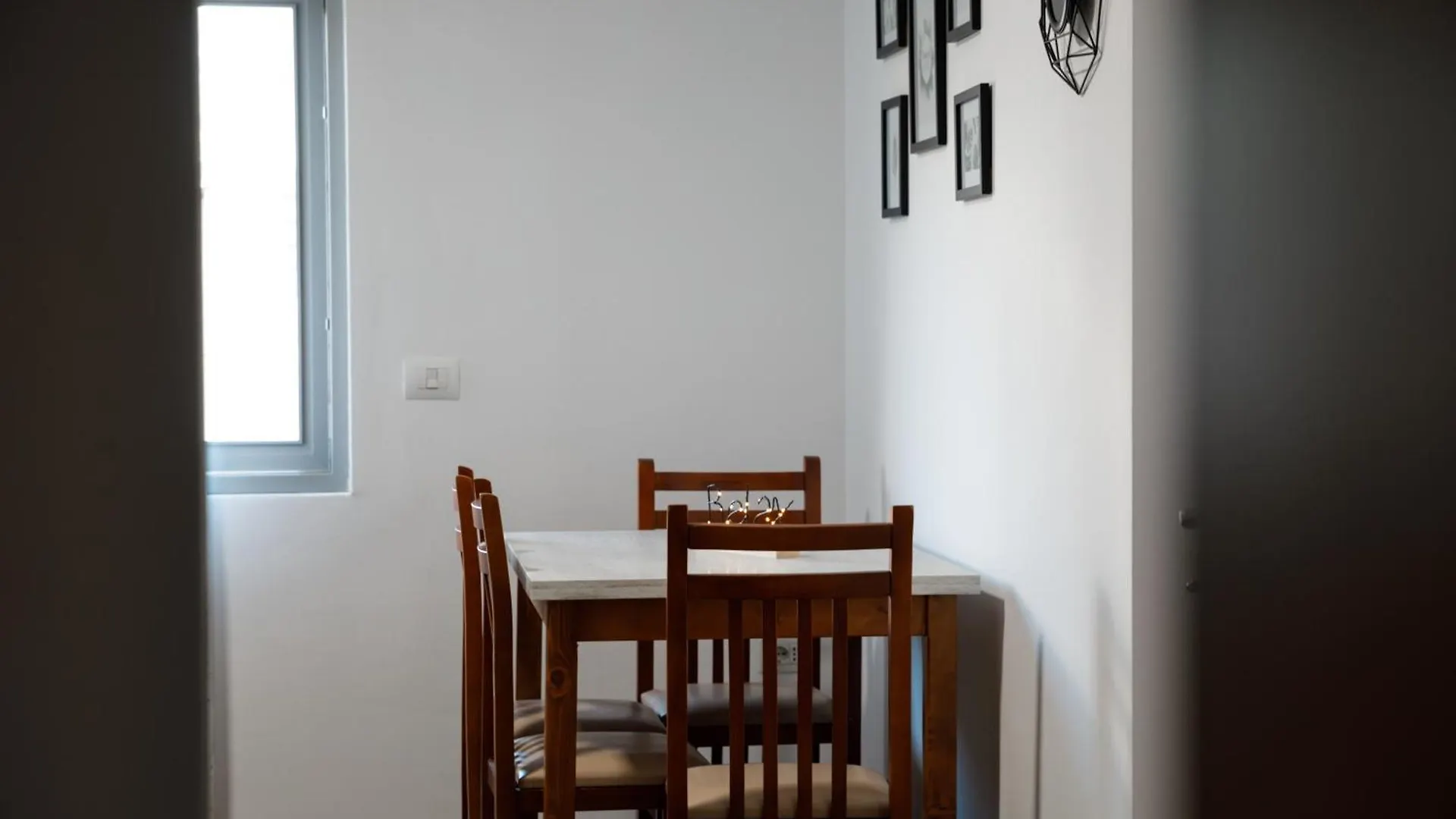 Paro'S Daily Apartment Gjirokaster