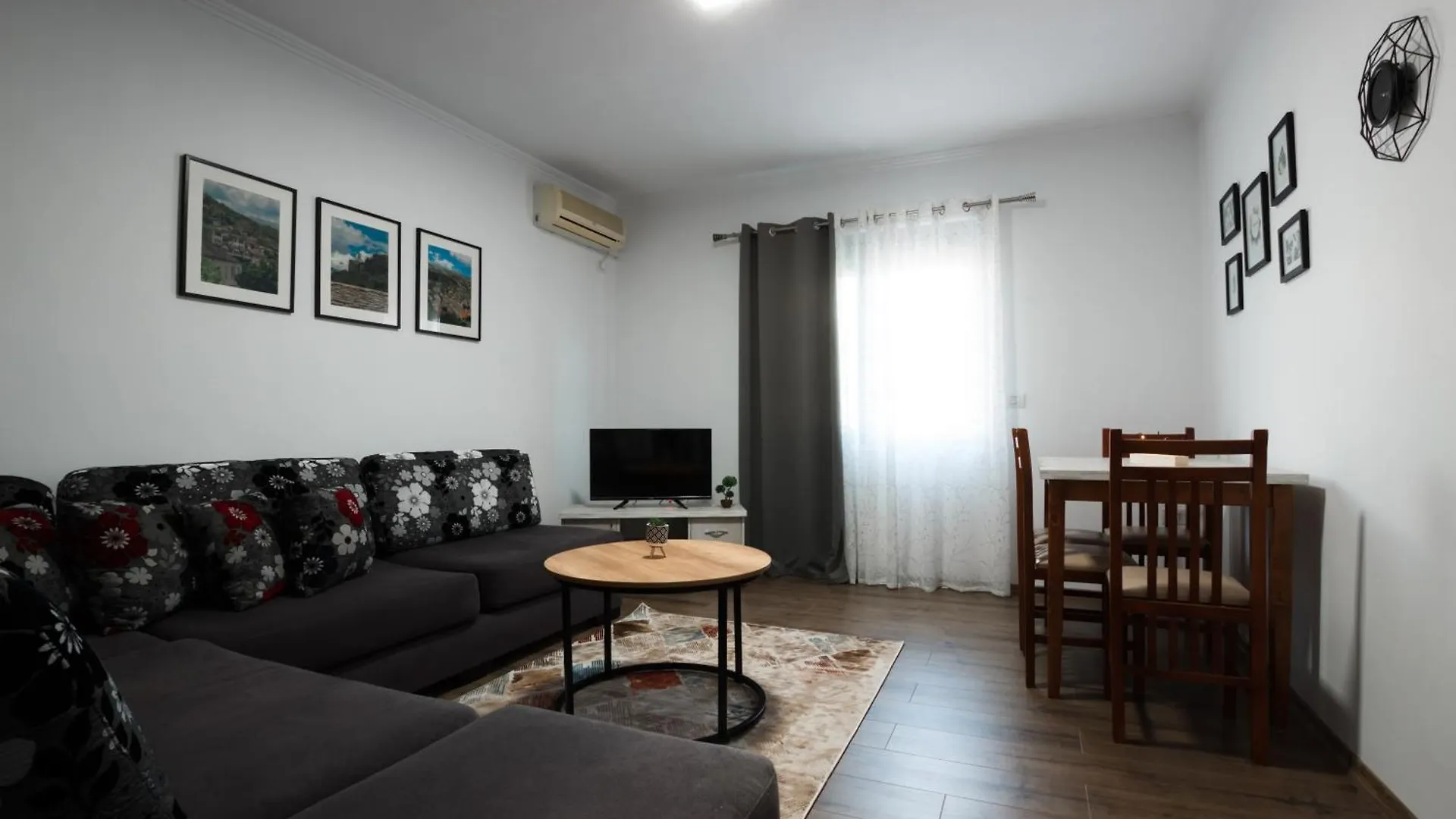 Paro'S Daily Apartment Gjirokaster